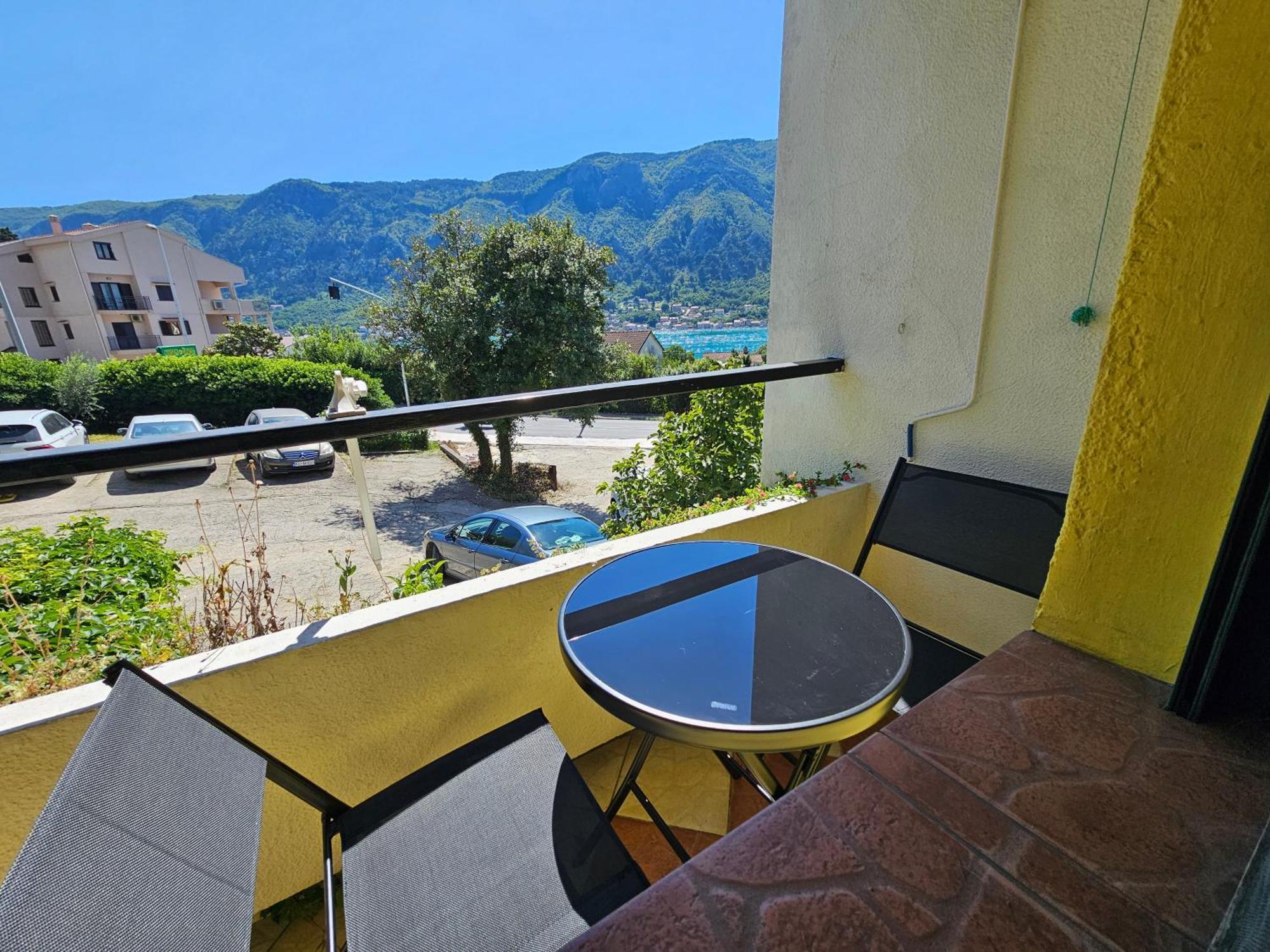 Apartment Luka Kotor Extérieur photo